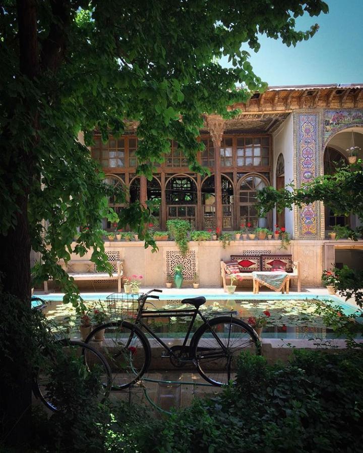 خانه منطقی نژاد - شیراز لوسی