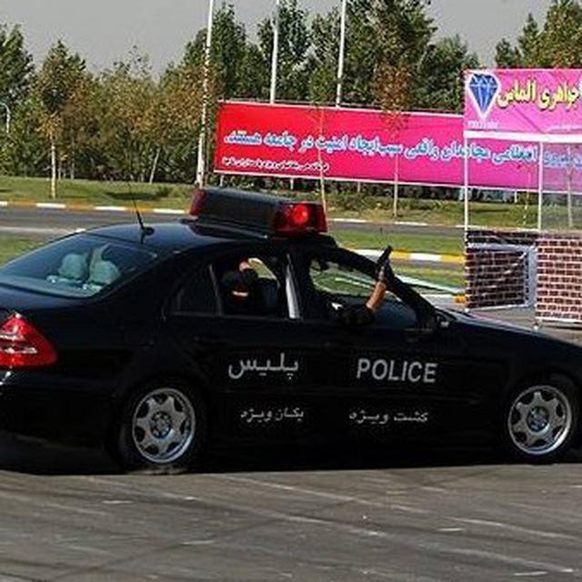 پلیس sasan akbari